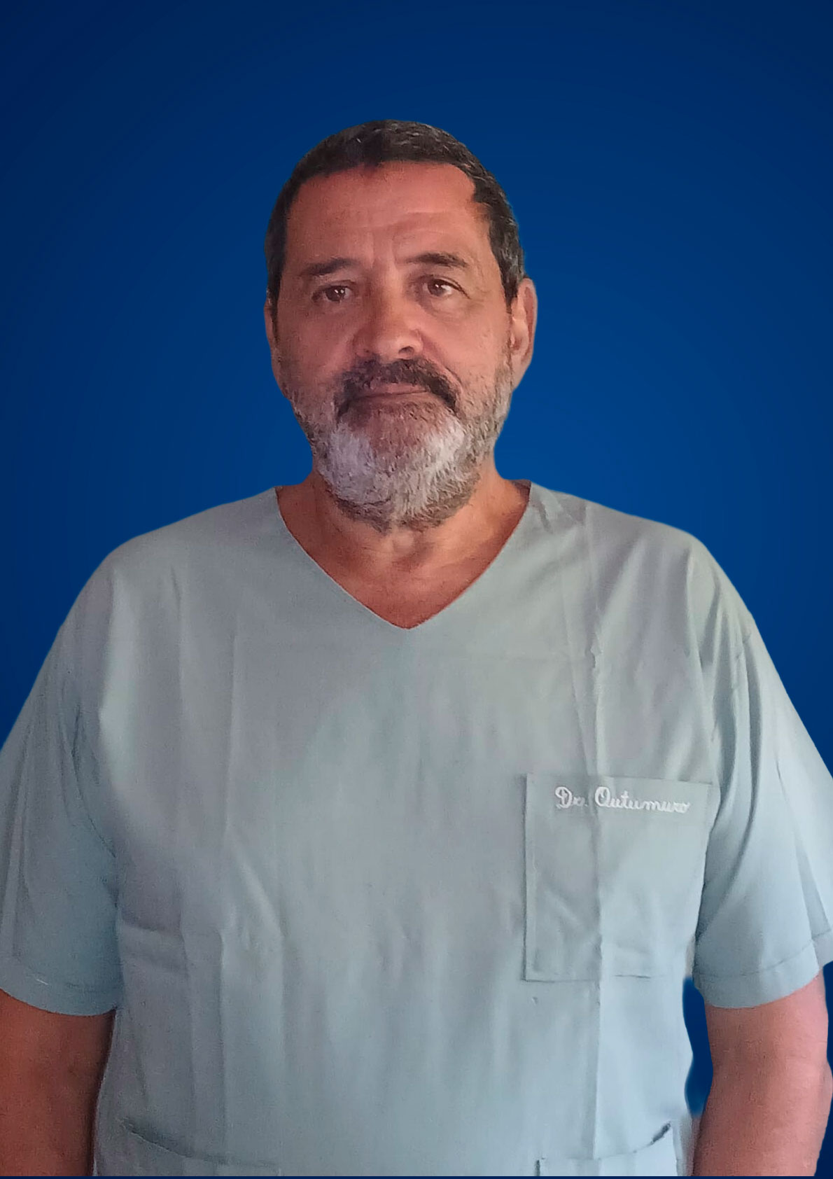 Dr. Carlos Outumuro y Vázquez